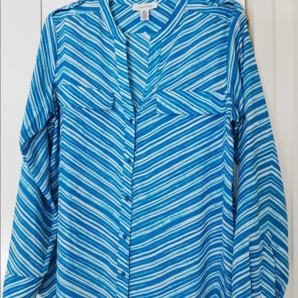 Calvin Klein blouse, size M.